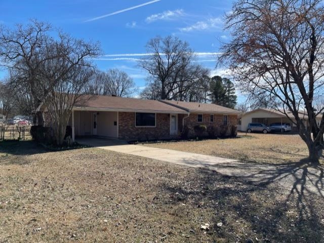 311 N Jeff Davis Avenue Property Photo 1