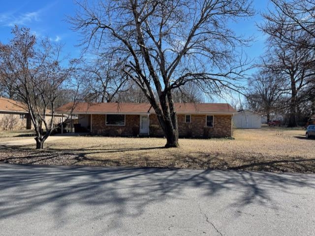 311 N Jeff Davis Avenue Property Photo 4