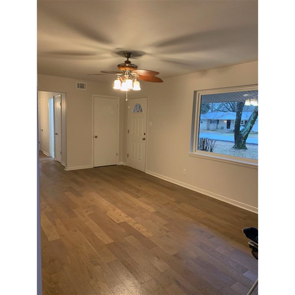 311 N Jeff Davis Avenue Property Photo 8