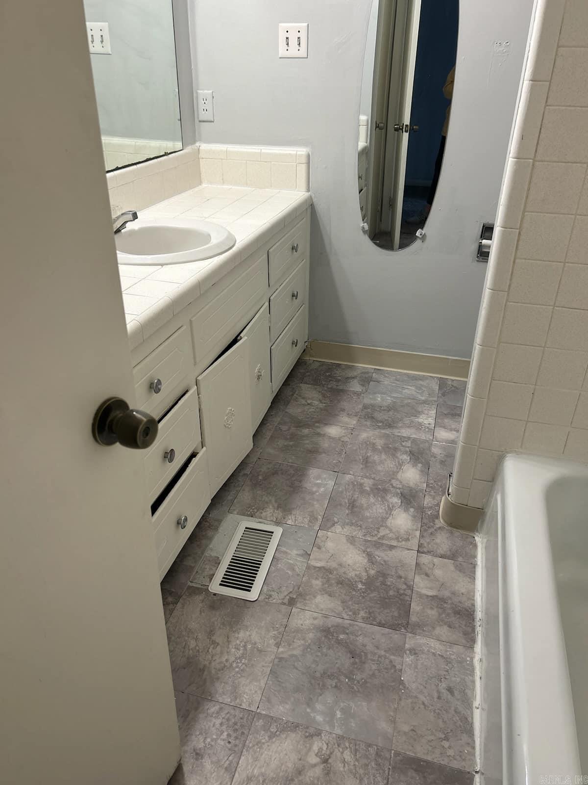 1800 Sanford Drive 4 Property Photo 9