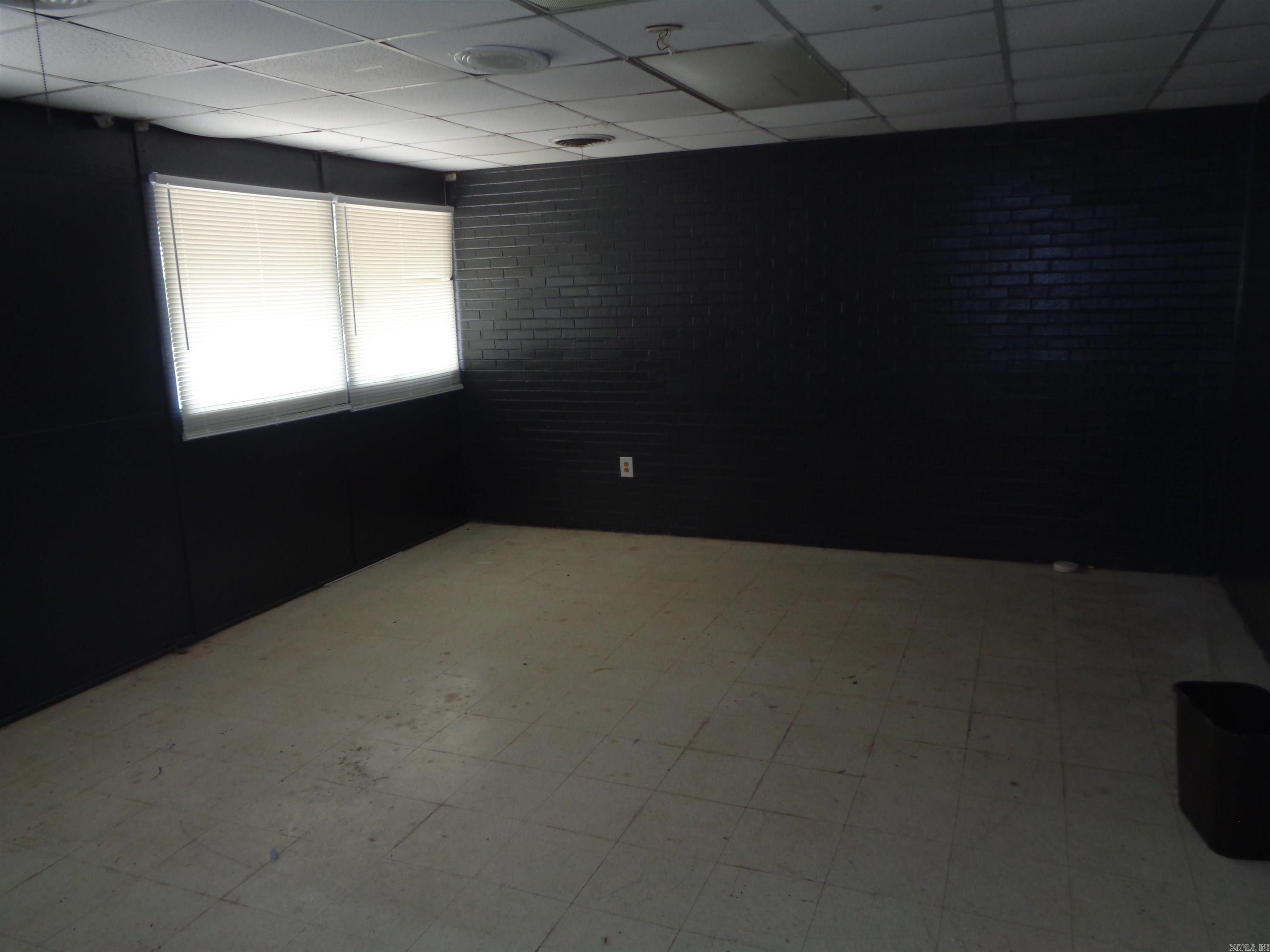 1304-1306 Wright Avenue Property Photo 25