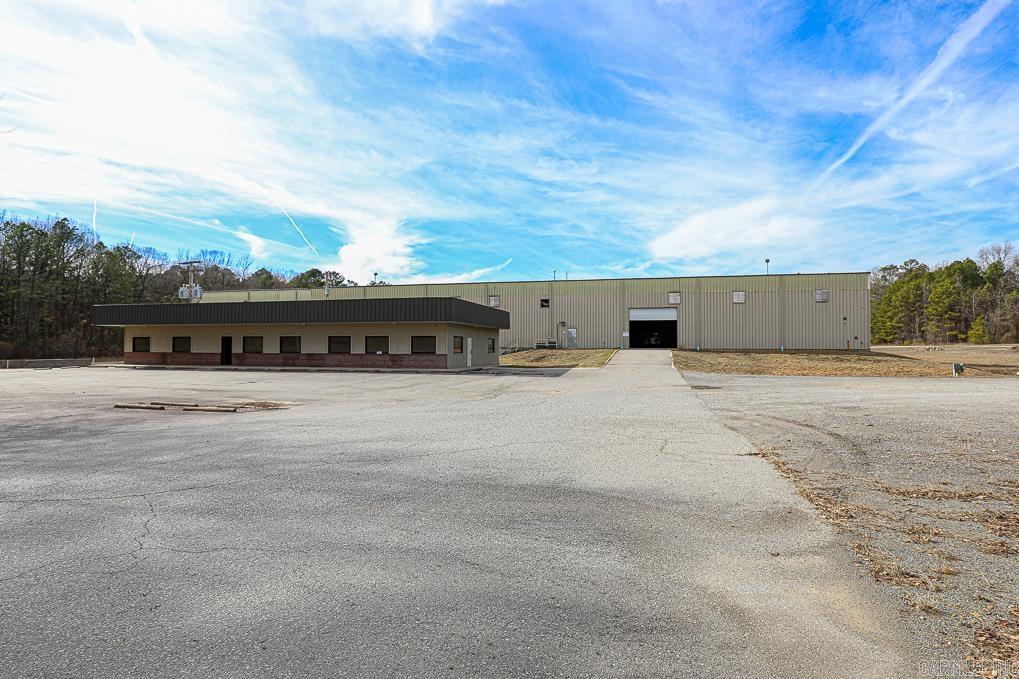 3200 S Reynolds Road Property Photo 2