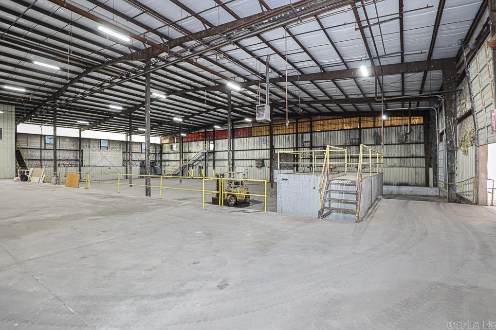 3200 S Reynolds Road Property Photo 20
