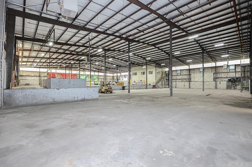 3200 S Reynolds Road Property Photo 24