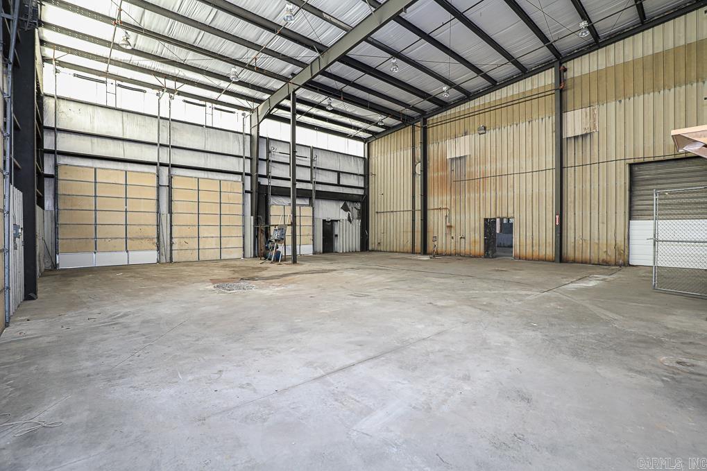 3200 S Reynolds Road Property Photo 26