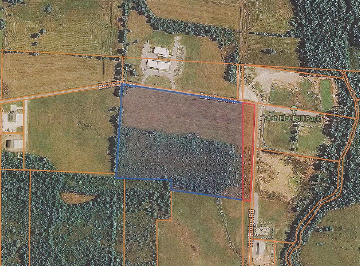 College Drive Property Photo 6