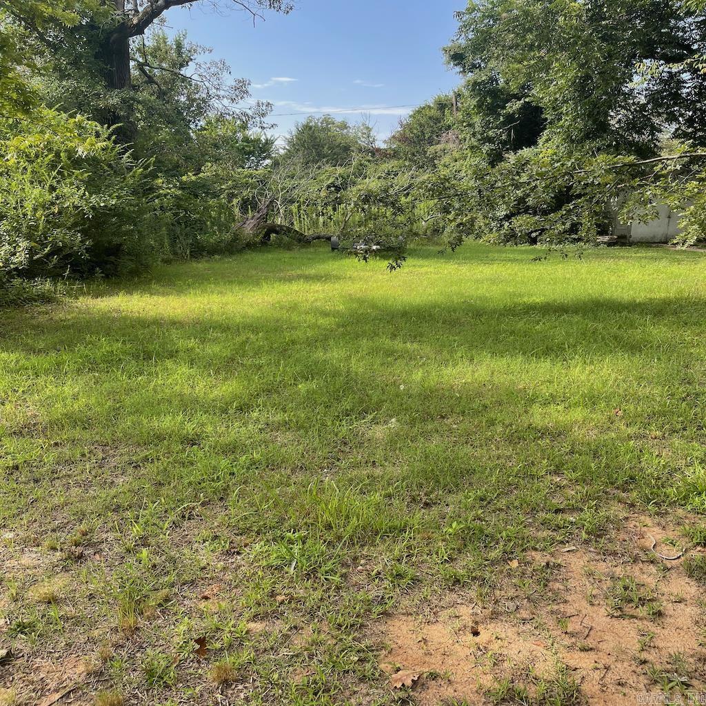 1000 W 22nd Ave