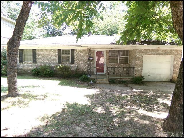 2619 Montreal Drive Property Photo 1