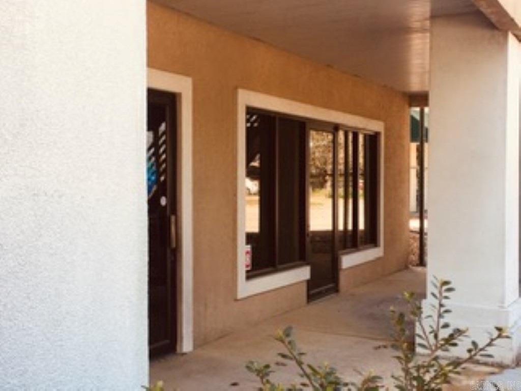 820 E Matthews, Suite F Property Photo 3
