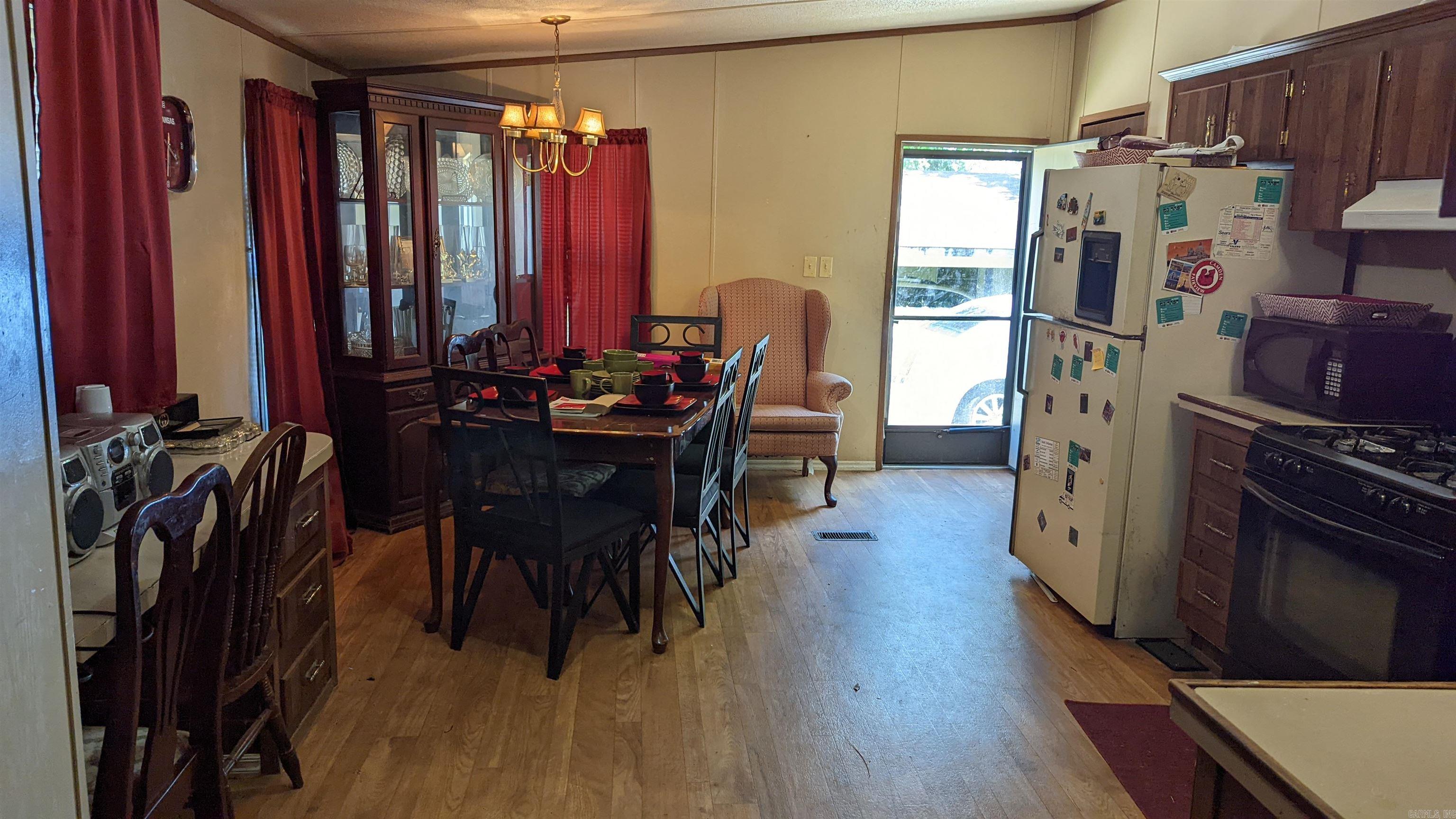 609 Lear Avenue Property Photo 5