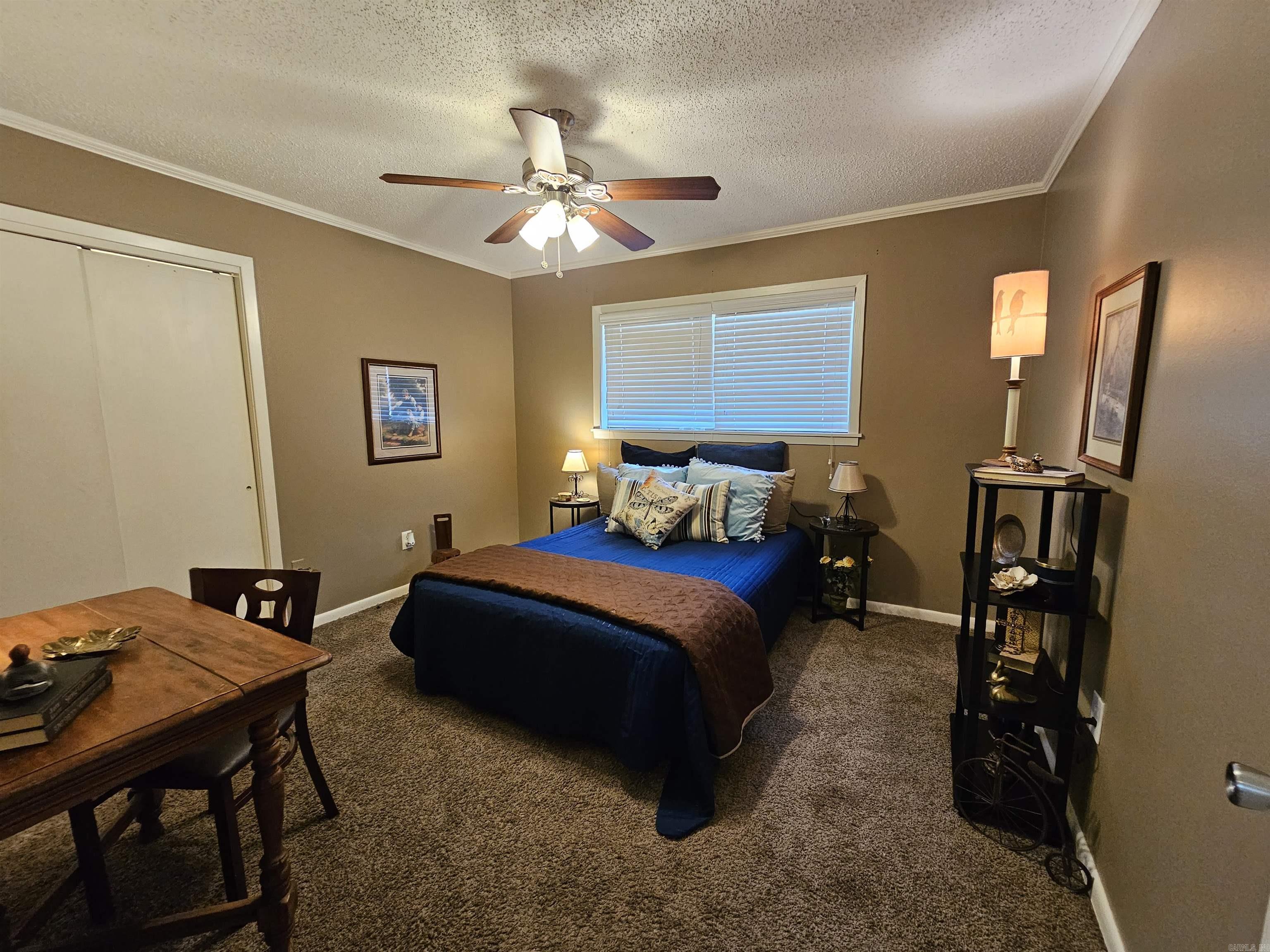1110 Honeysuckle Property Photo 21