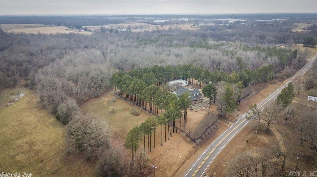 8697 Hwy 284 Property Photo 4
