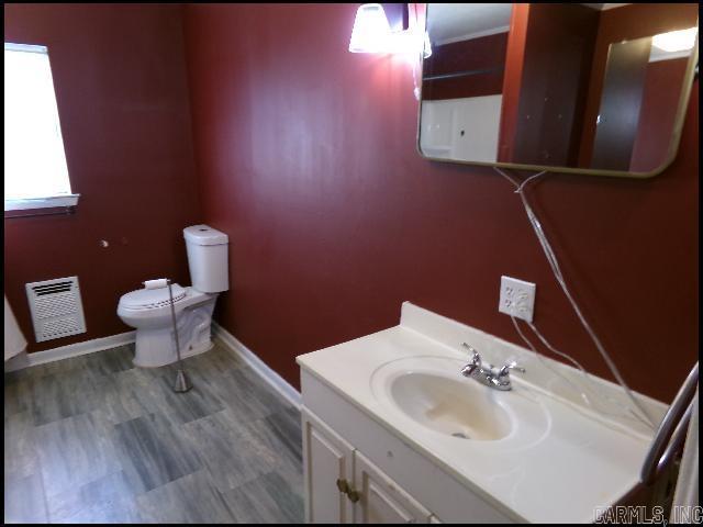 1202 N Holly Street Property Photo 14