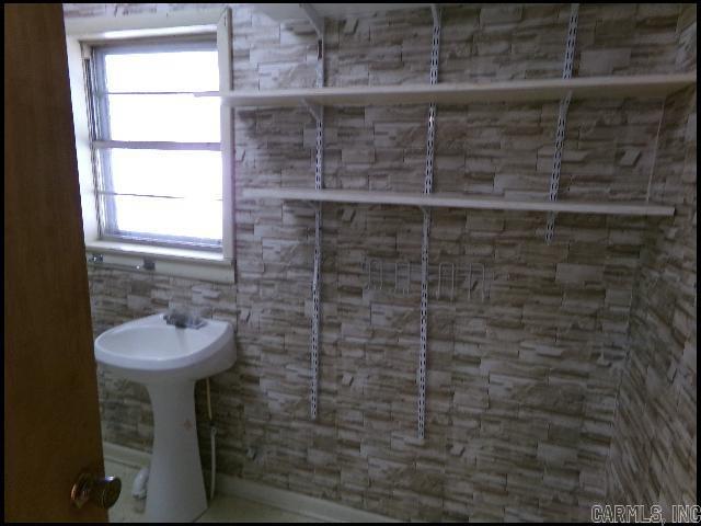 1202 N Holly Street Property Photo 19