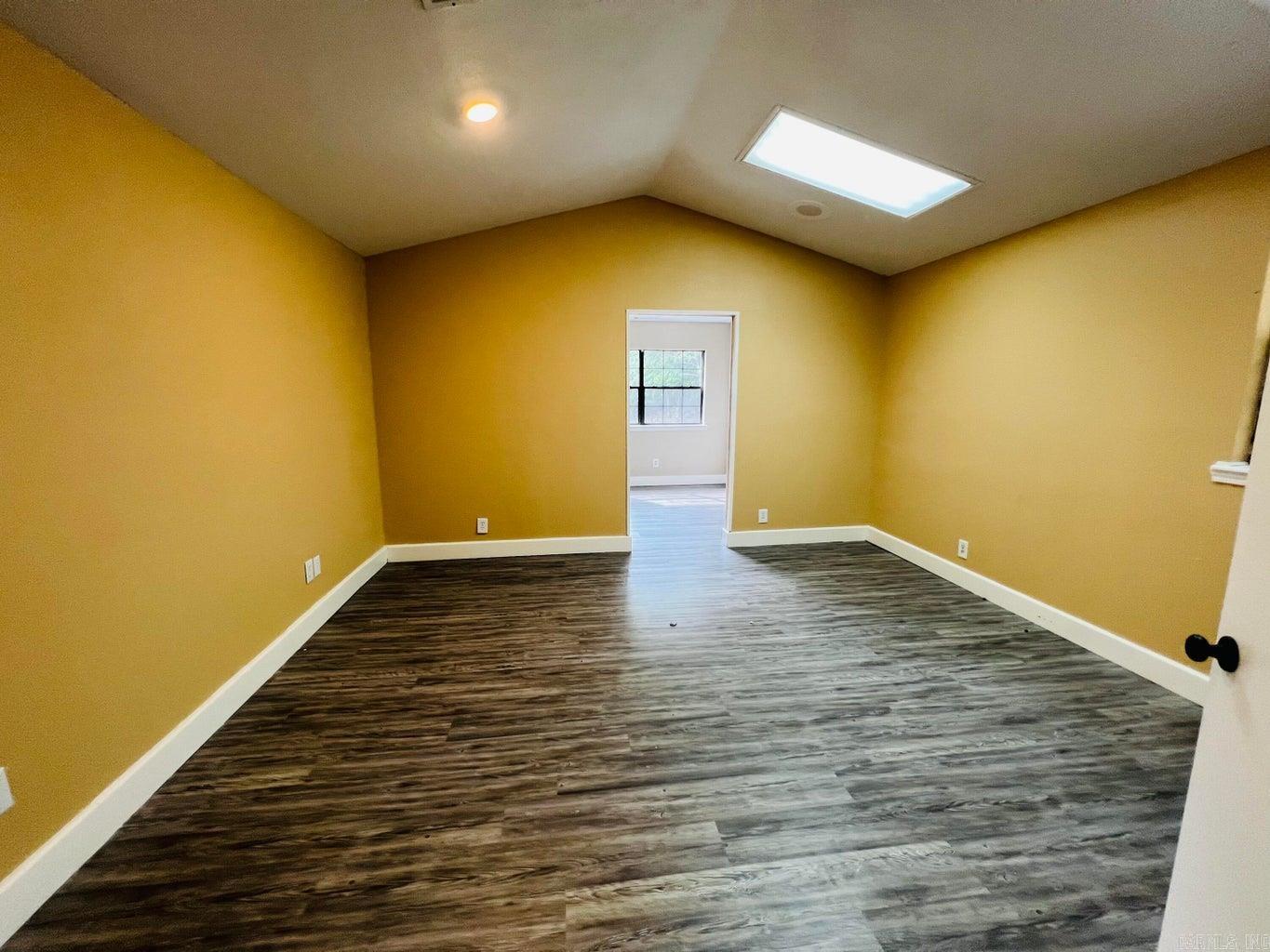 1204 S Rogers St Property Photo 13