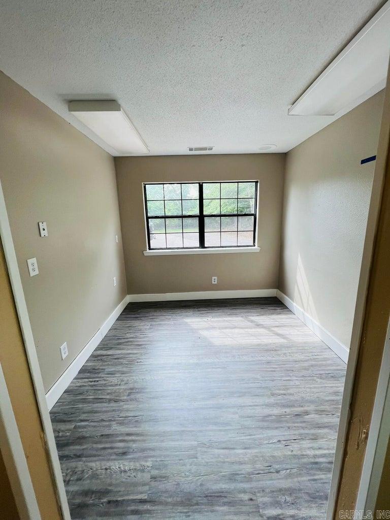 1204 S Rogers St Property Photo 15