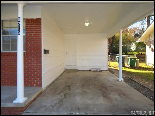 9215 Clover Hill Road Property Photo 3