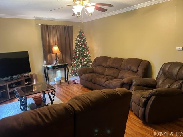2308 Carson Circle Property Photo 4