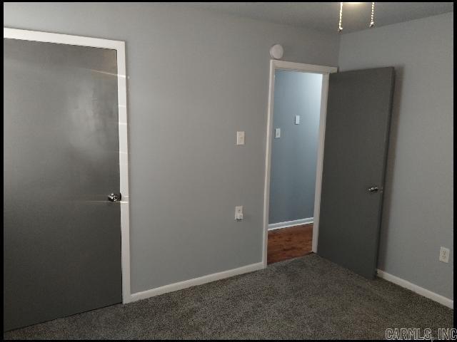 8115 N Claremont Ave Property Photo 15