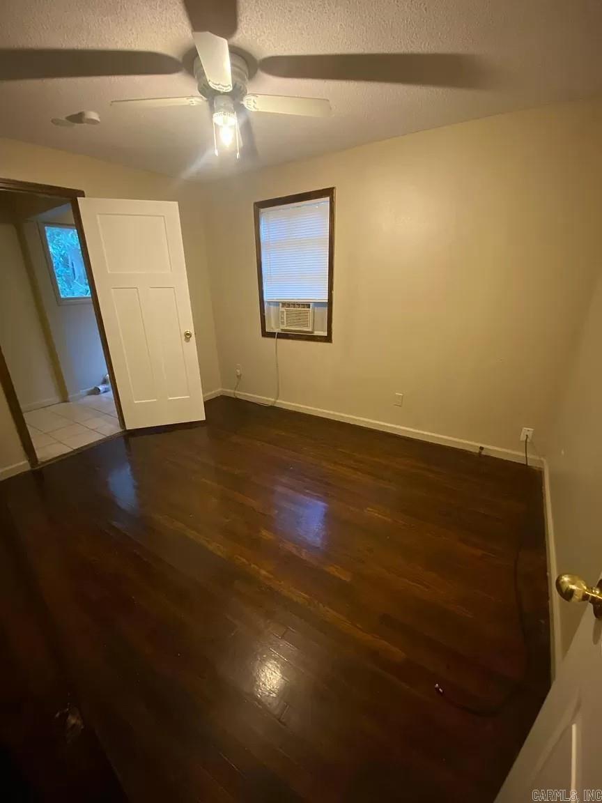 3117 Pulaski Street Property Photo 4