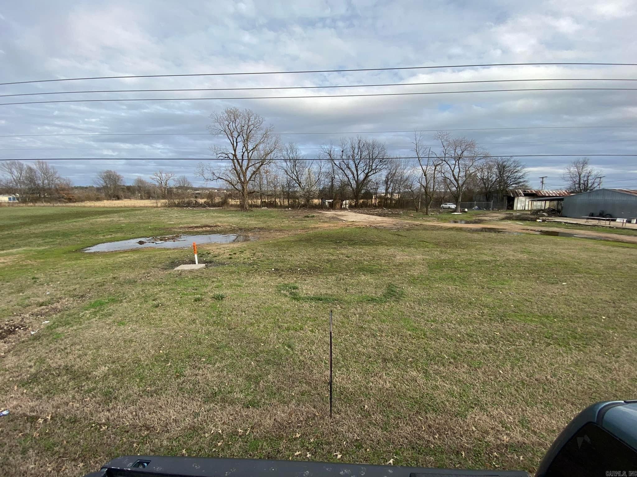 1424 S Falls Blvd Property Photo 2