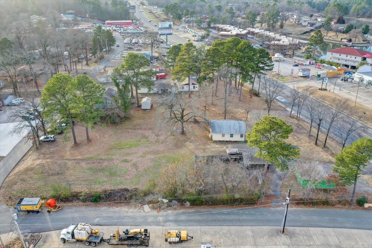 1347,1349,1369 Airport Road Property Photo 11