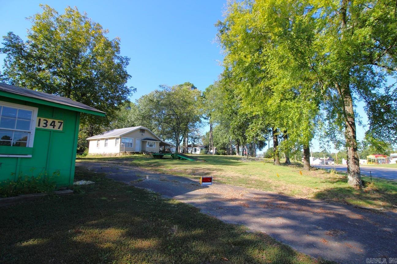 1347,1349,1369 Airport Road Property Photo 26