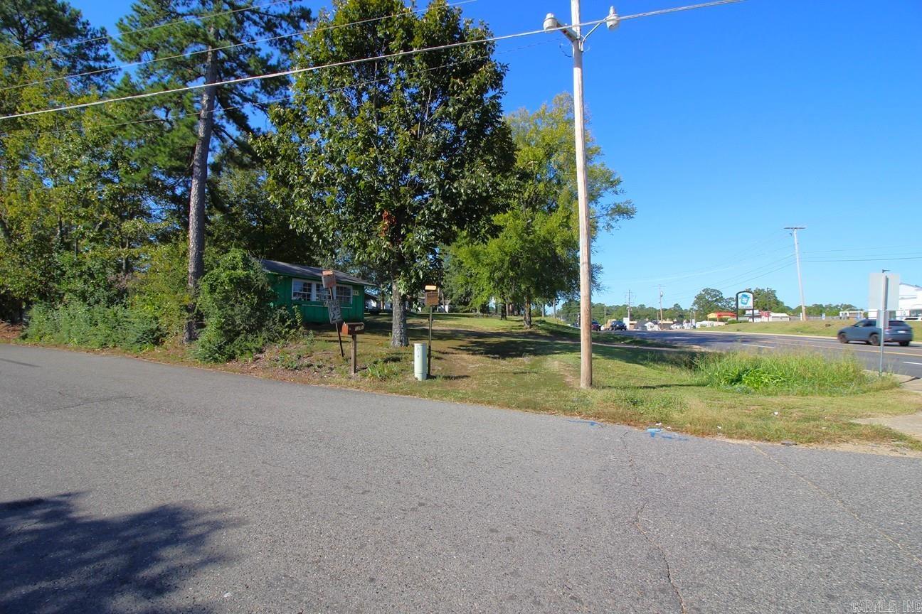 1347,1349,1369 Airport Road Property Photo 33
