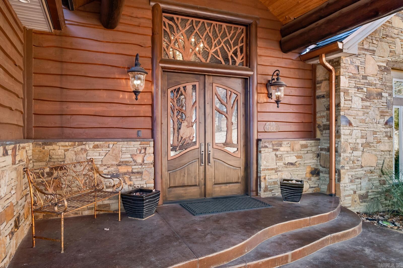 768 Cobblestone Lane Property Photo 8
