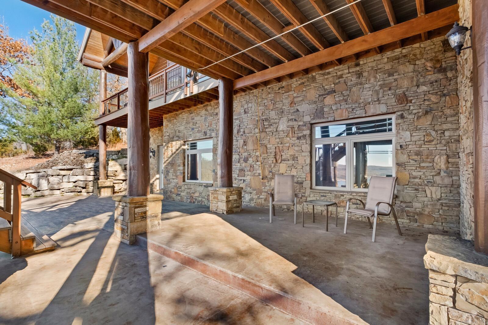 768 Cobblestone Lane Property Photo 33