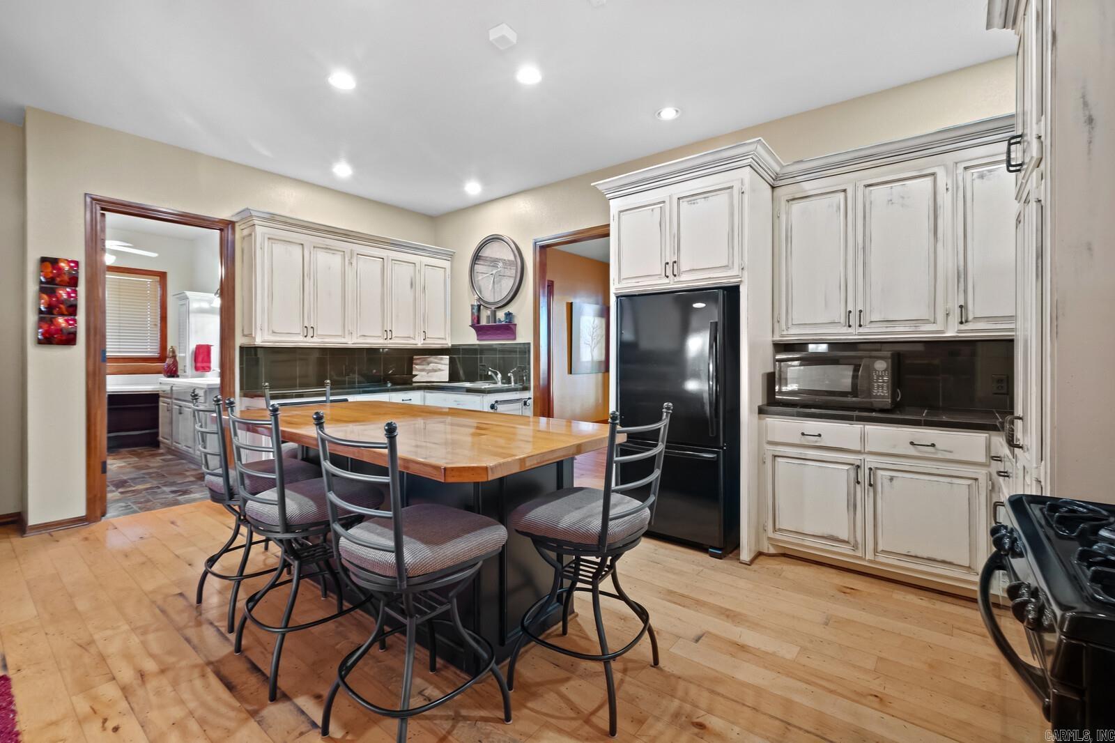 768 Cobblestone Lane Property Photo 39