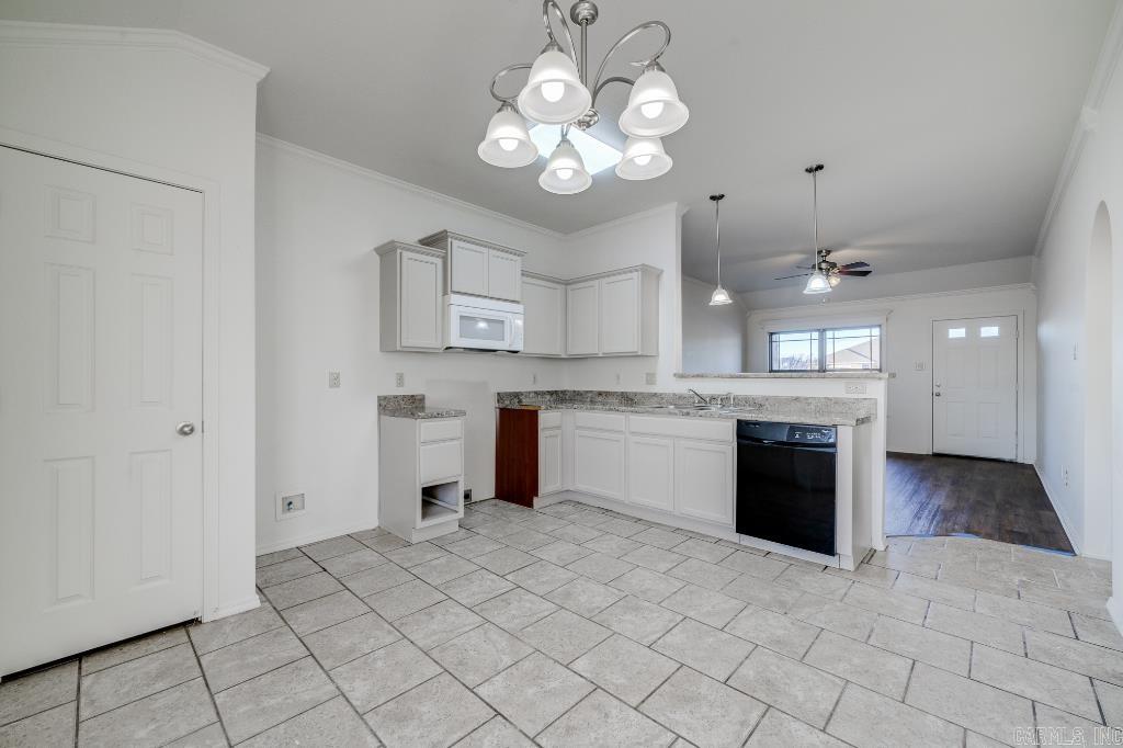 1023 Anemone Drive Property Photo 11