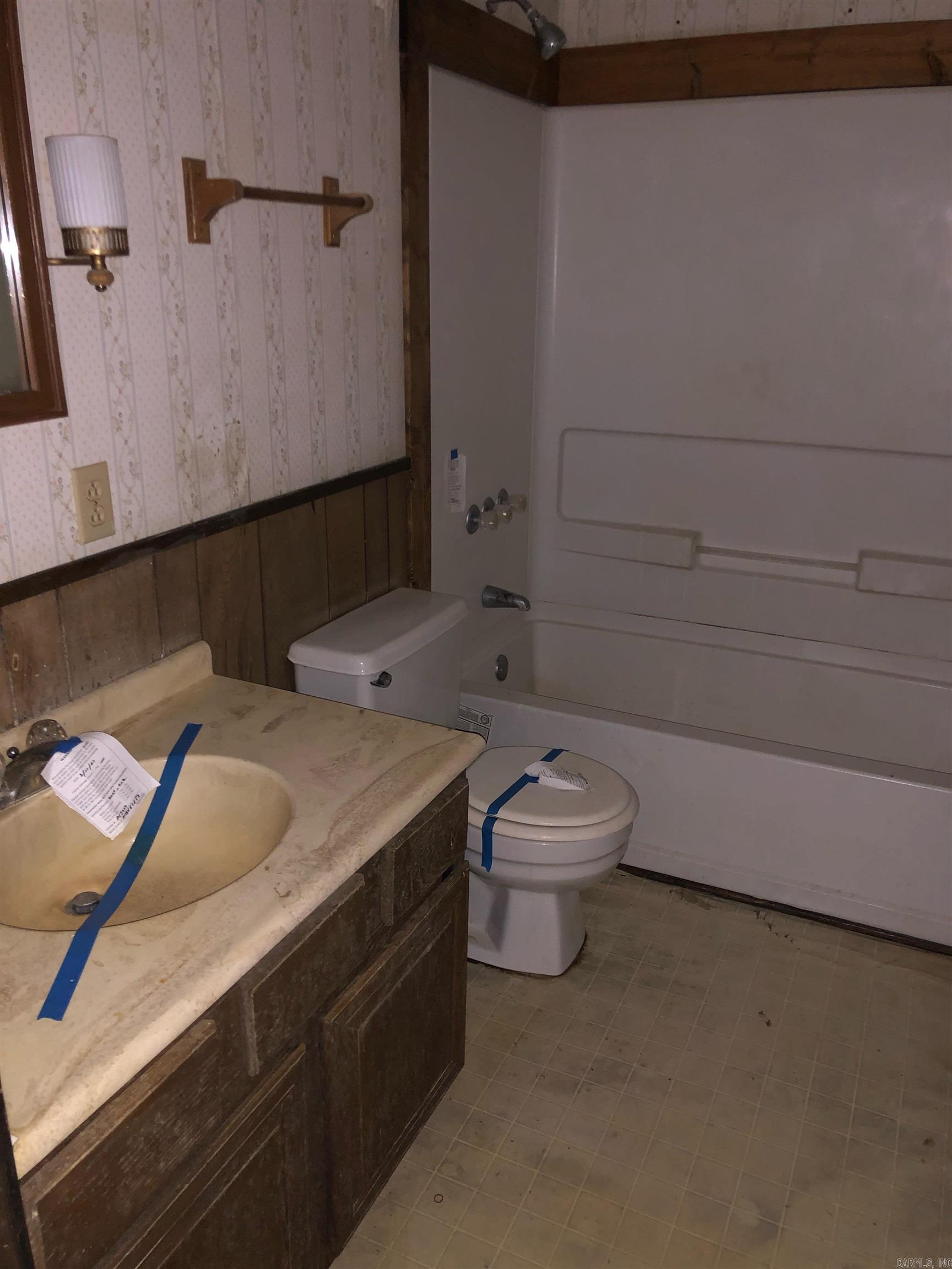 1006 Hickey Street Property Photo 4