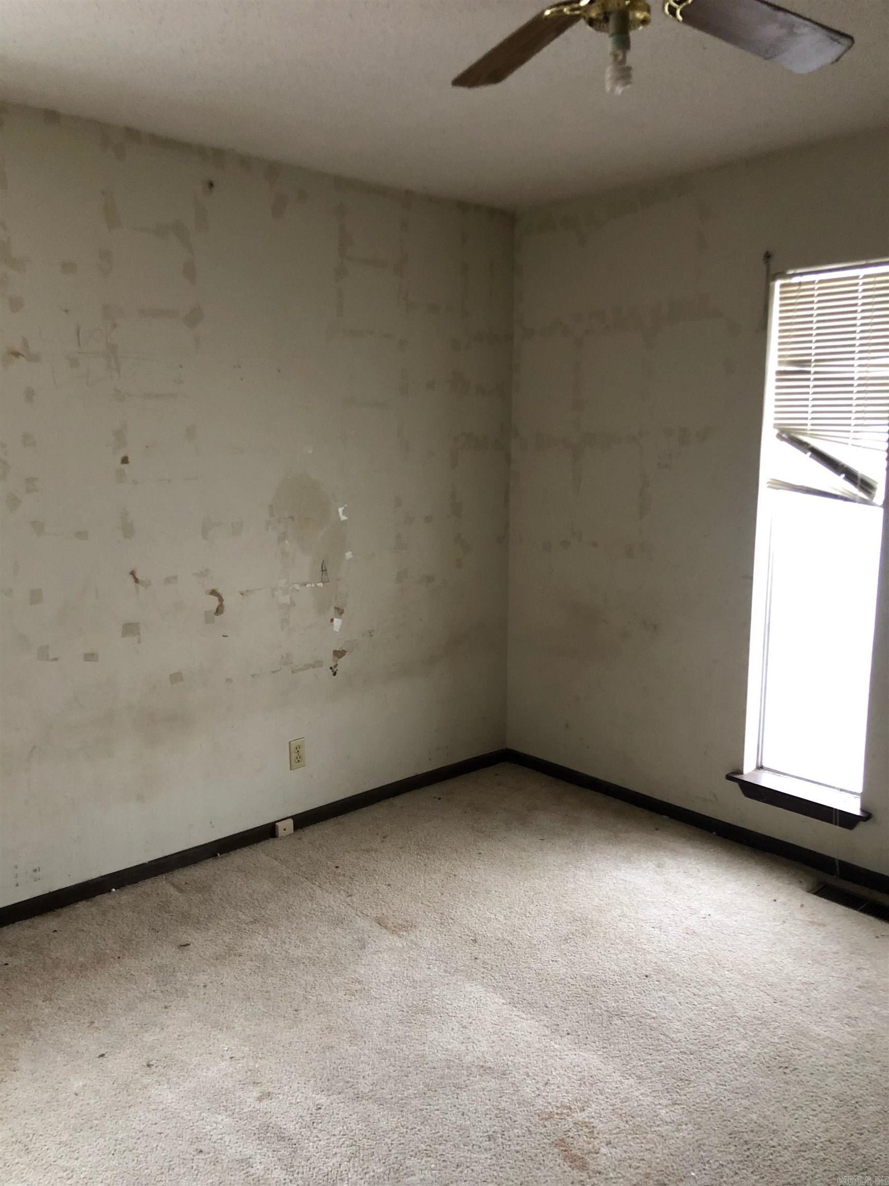 1006 Hickey Street Property Photo 5