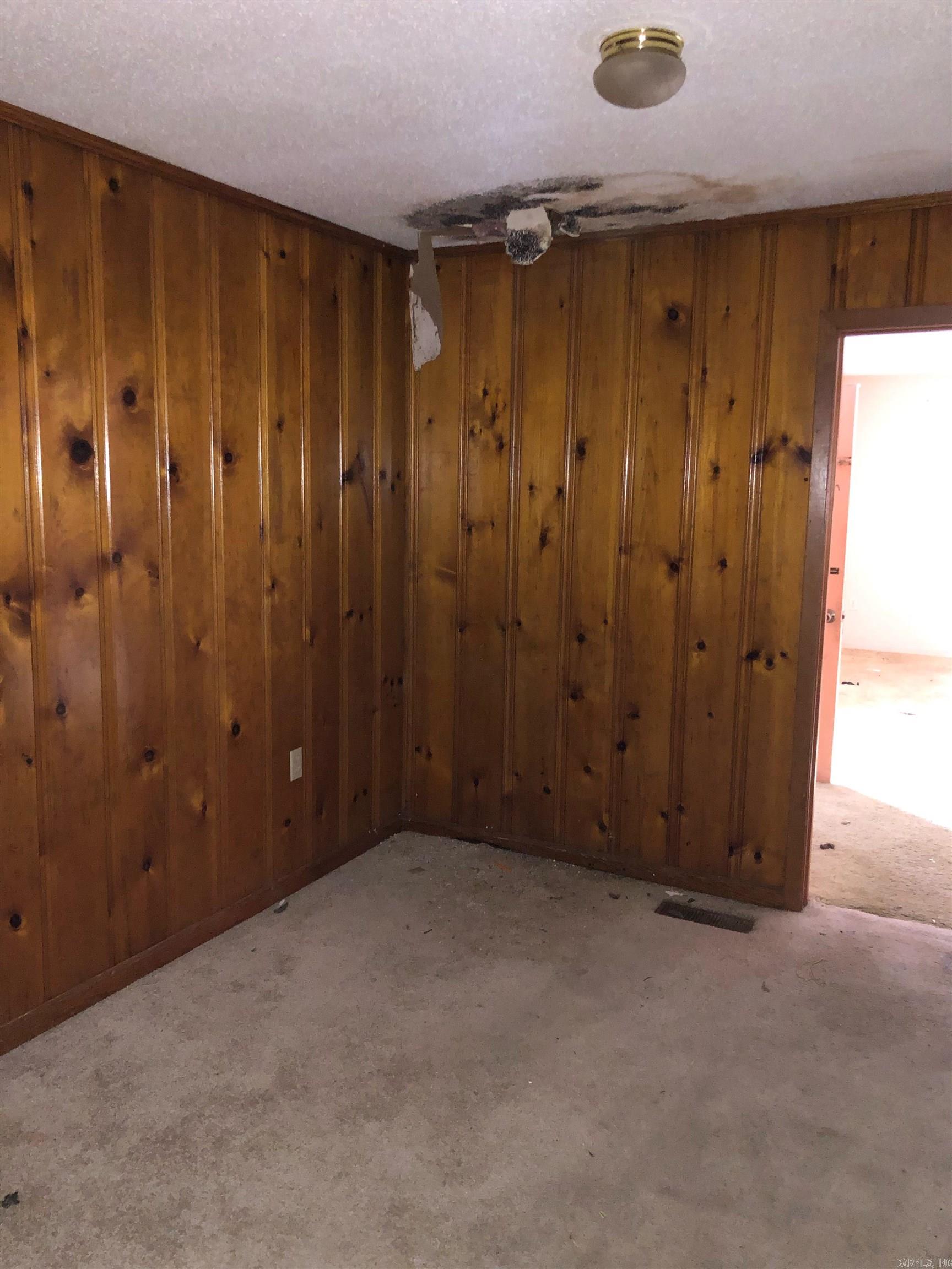 1006 Hickey Street Property Photo 6