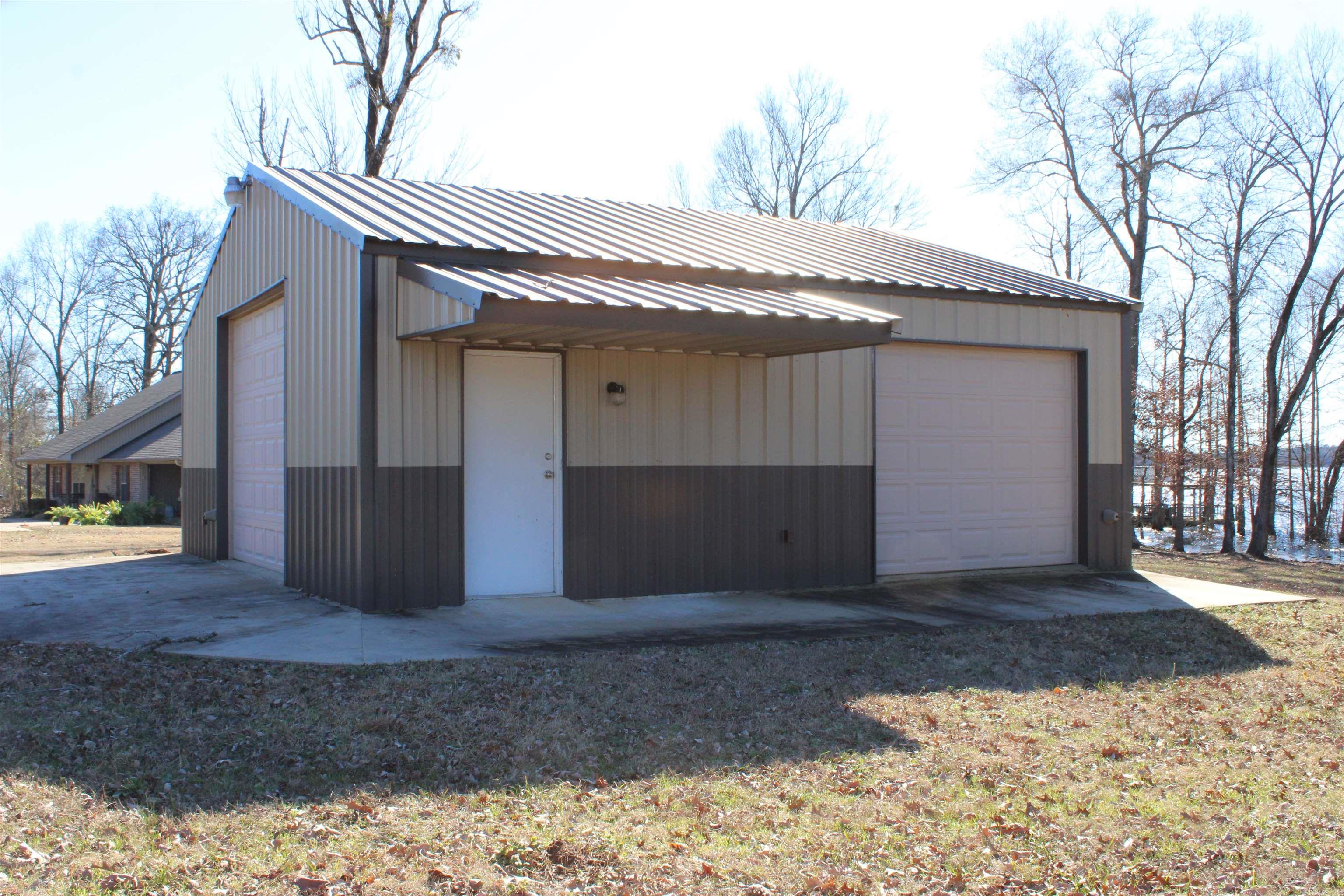 101 Water's Edge Property Photo 2