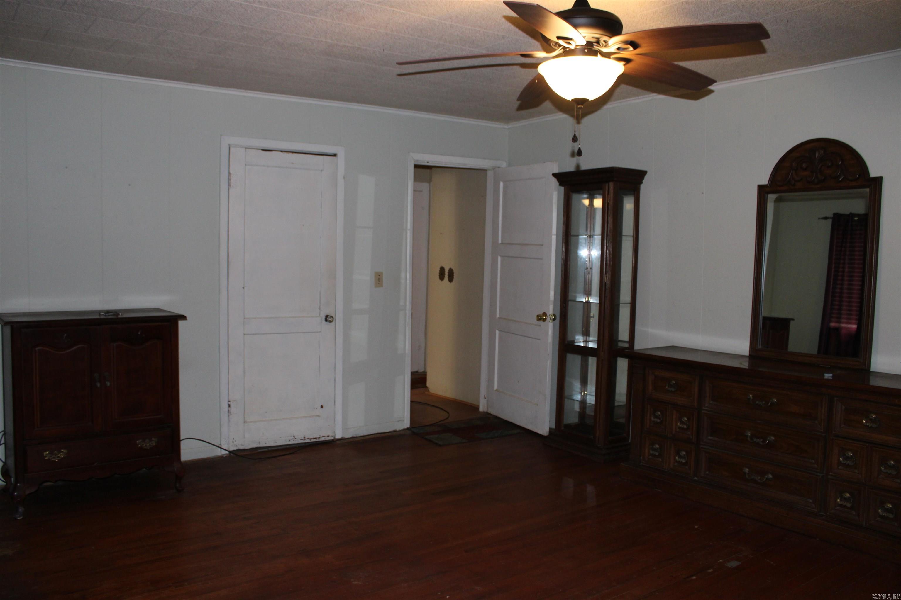 206 Oak Property Photo 10