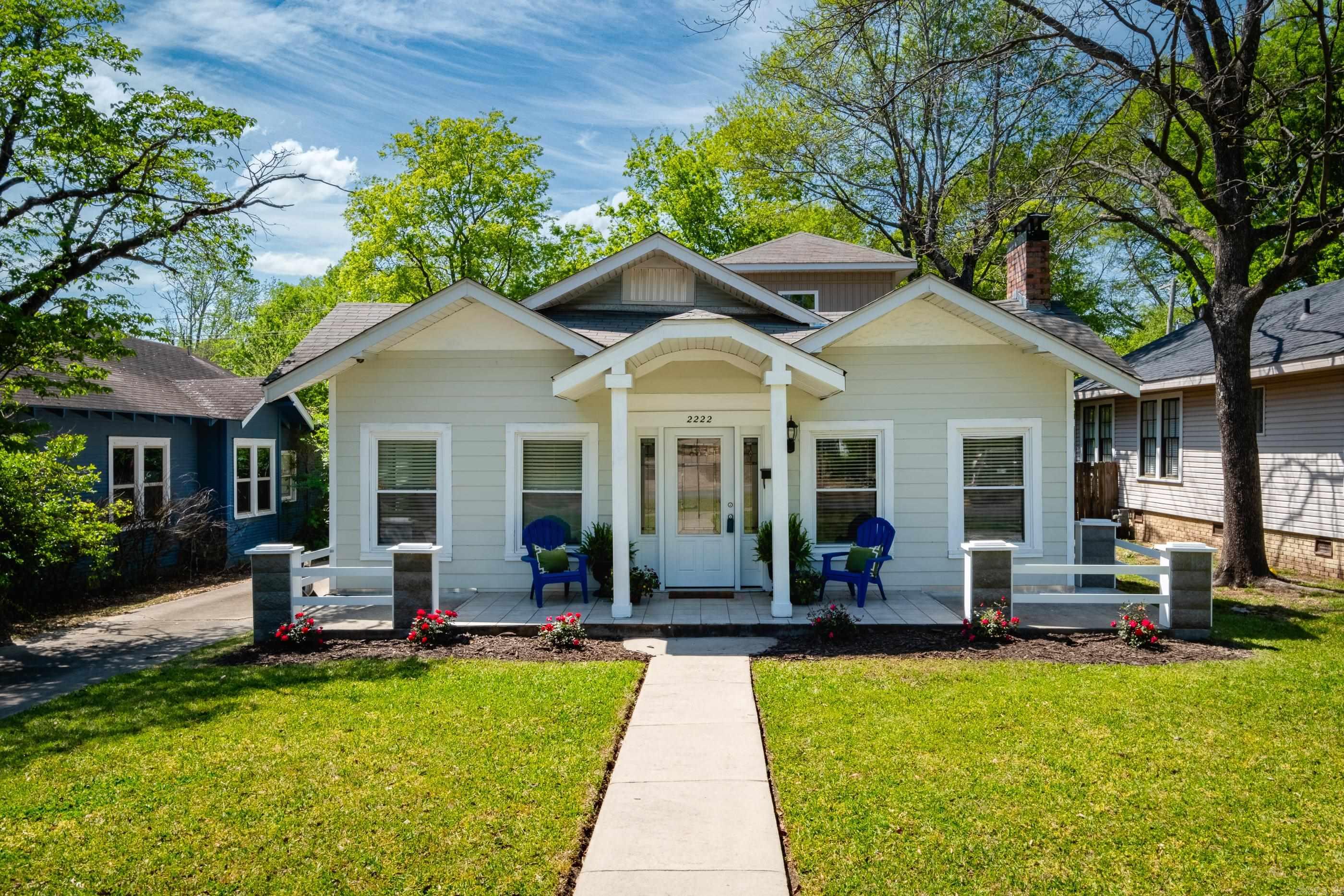 2222 N University Property Photo