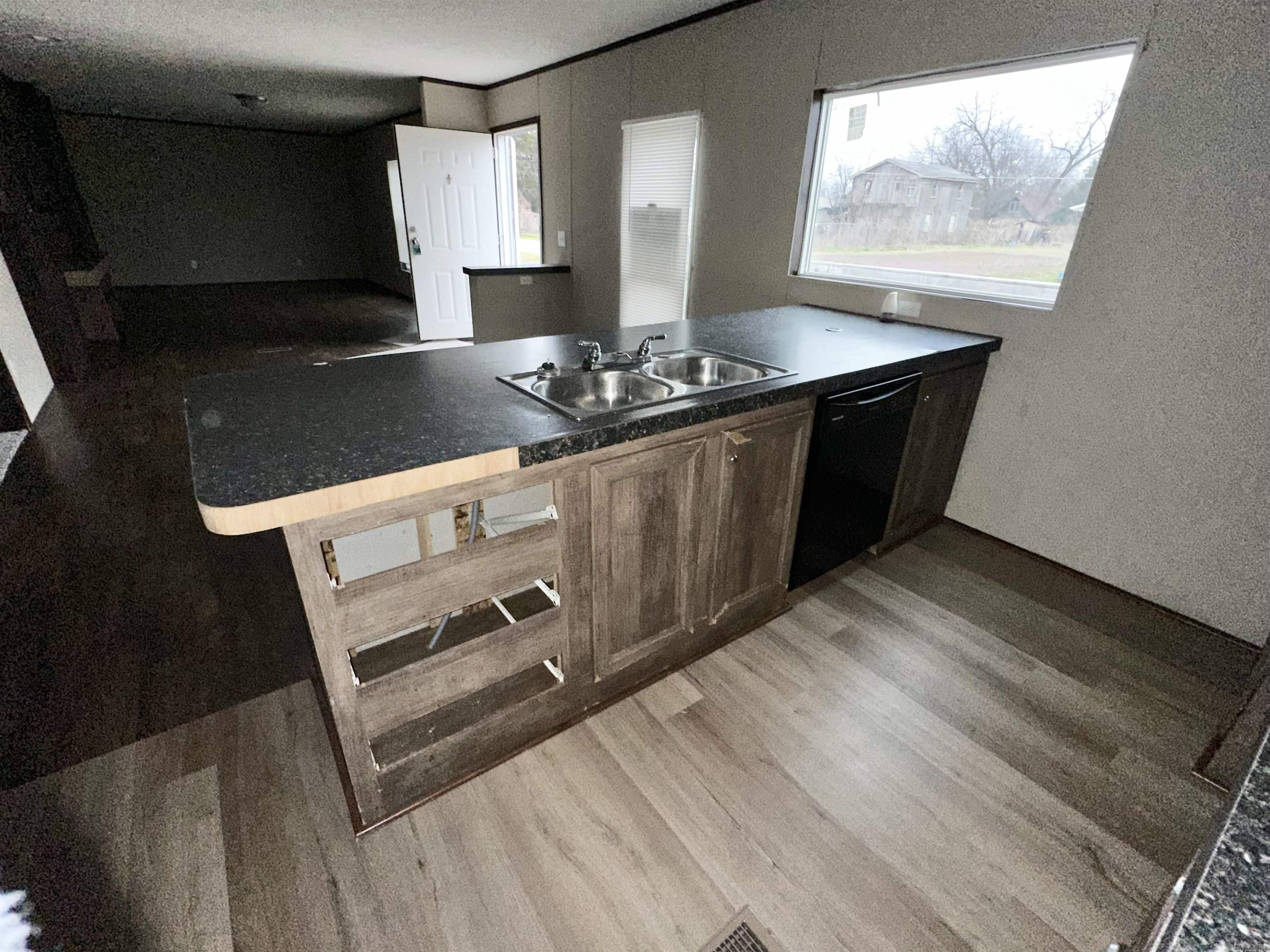 303 Washington Street Property Photo 6