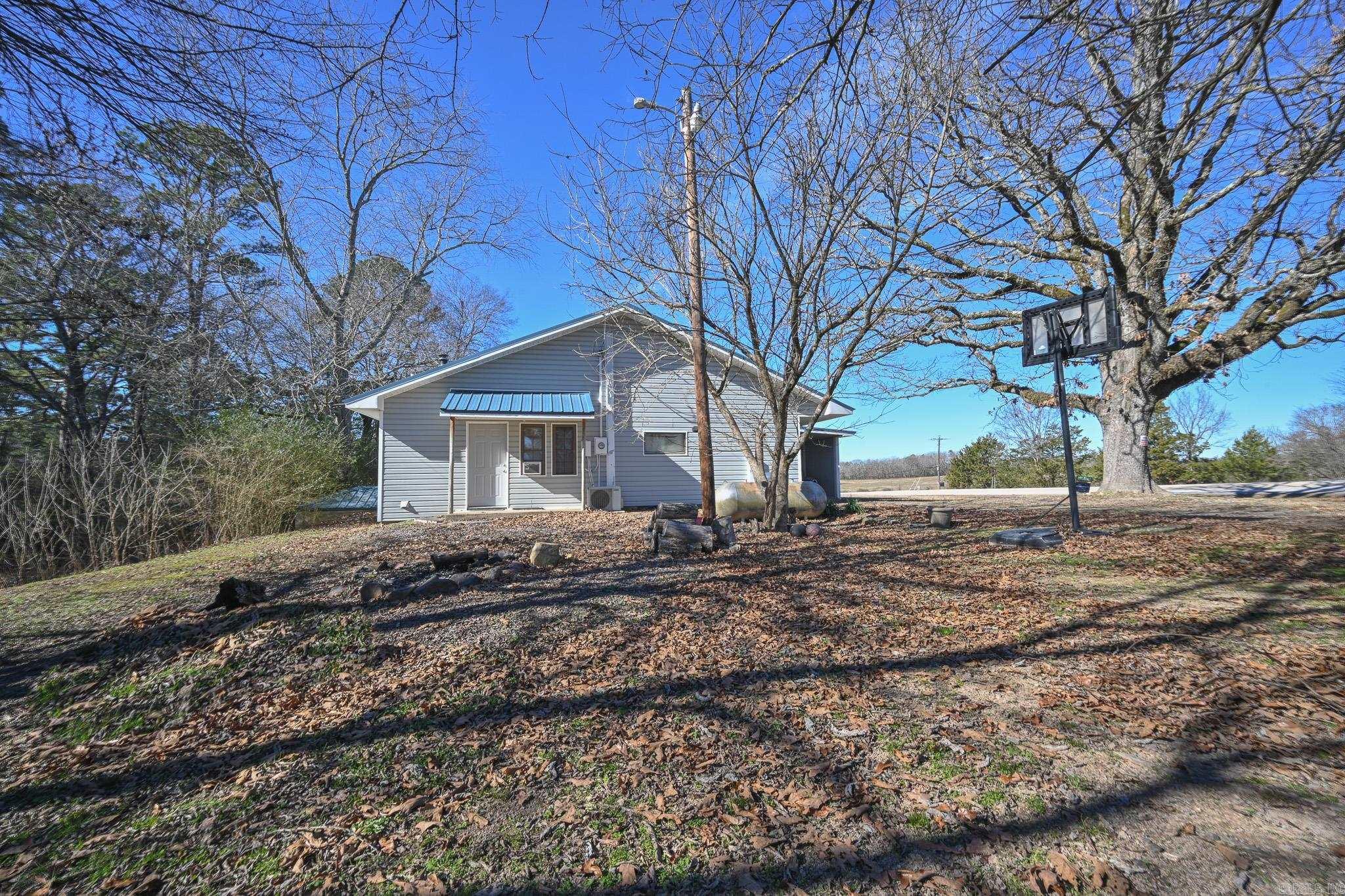 4574 Hwy 8 E Property Photo 3