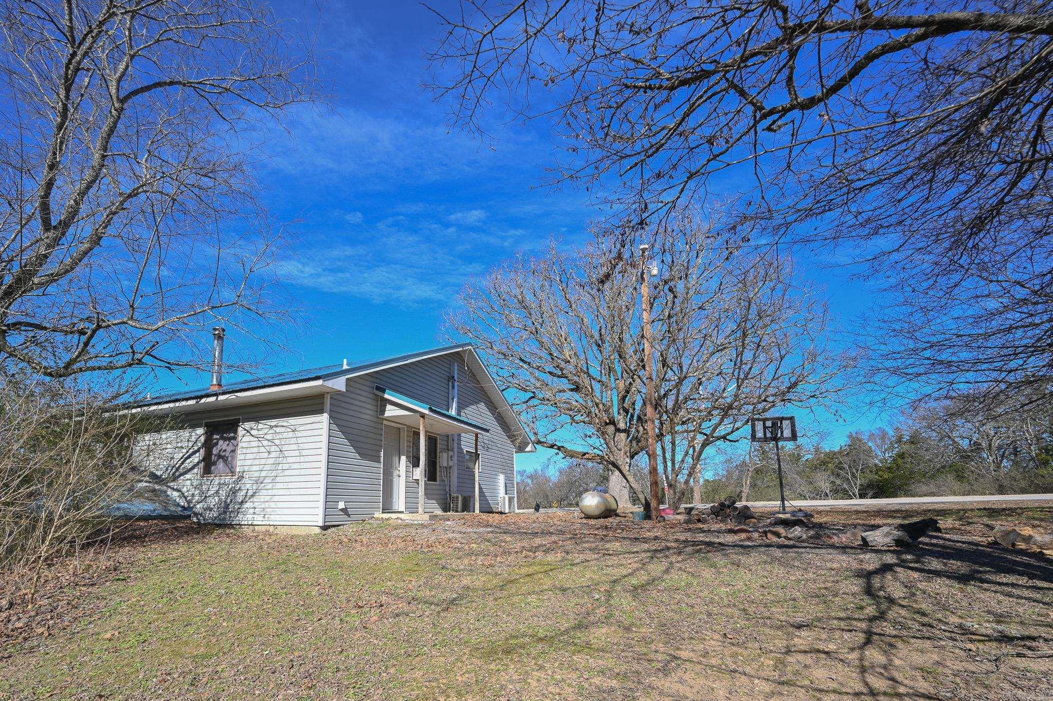 4574 Hwy 8 E Property Photo 4