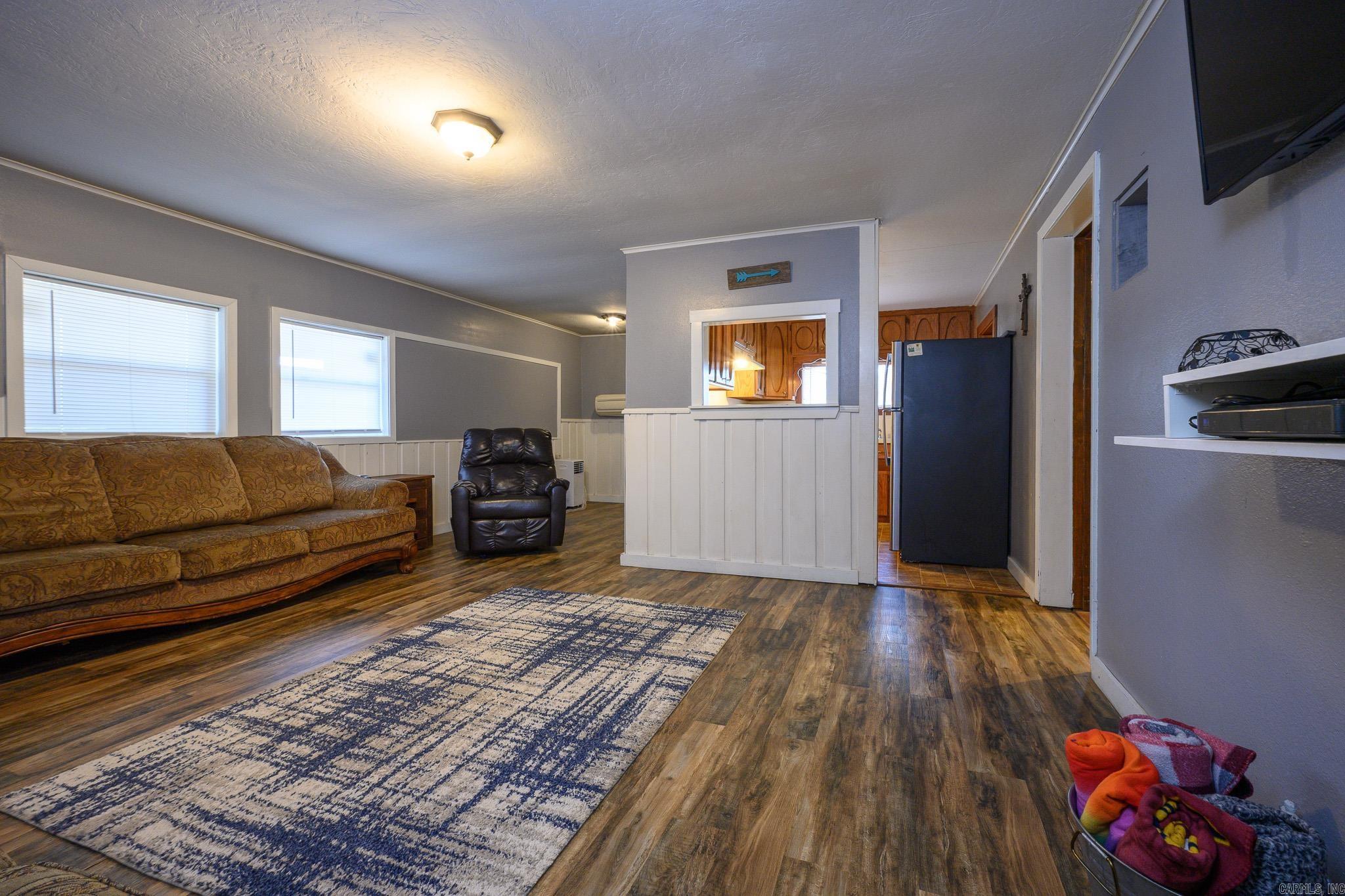 4574 Hwy 8 E Property Photo 9