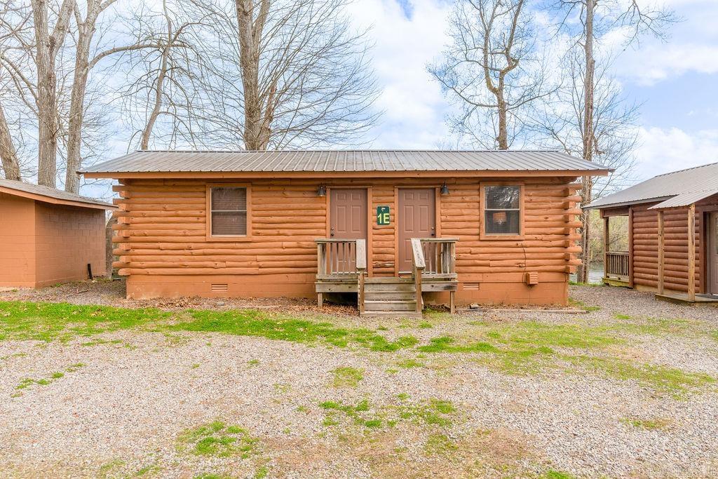1e Swinging Bridge Road Property Photo 2