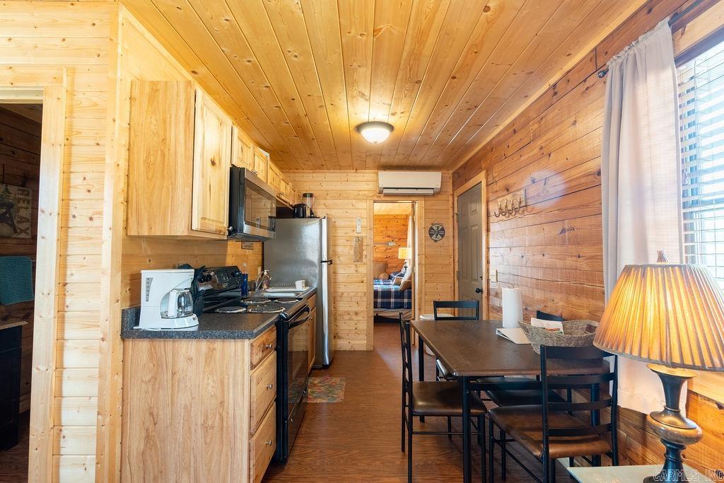 1e Swinging Bridge Road Property Photo 12
