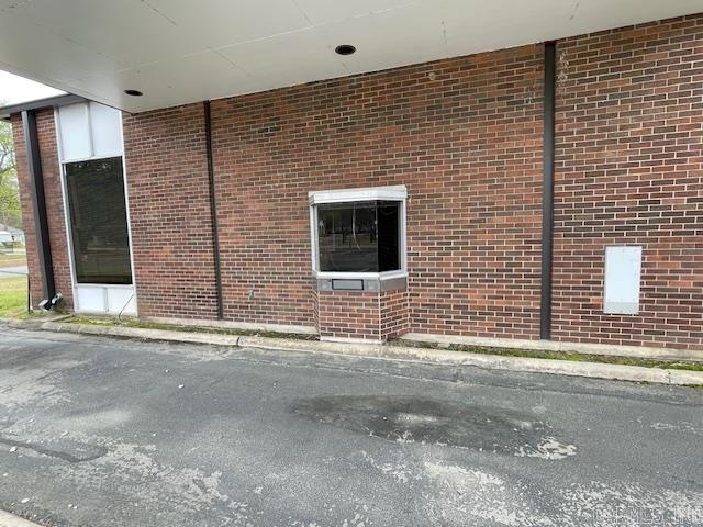 1204 S Main Property Photo 16