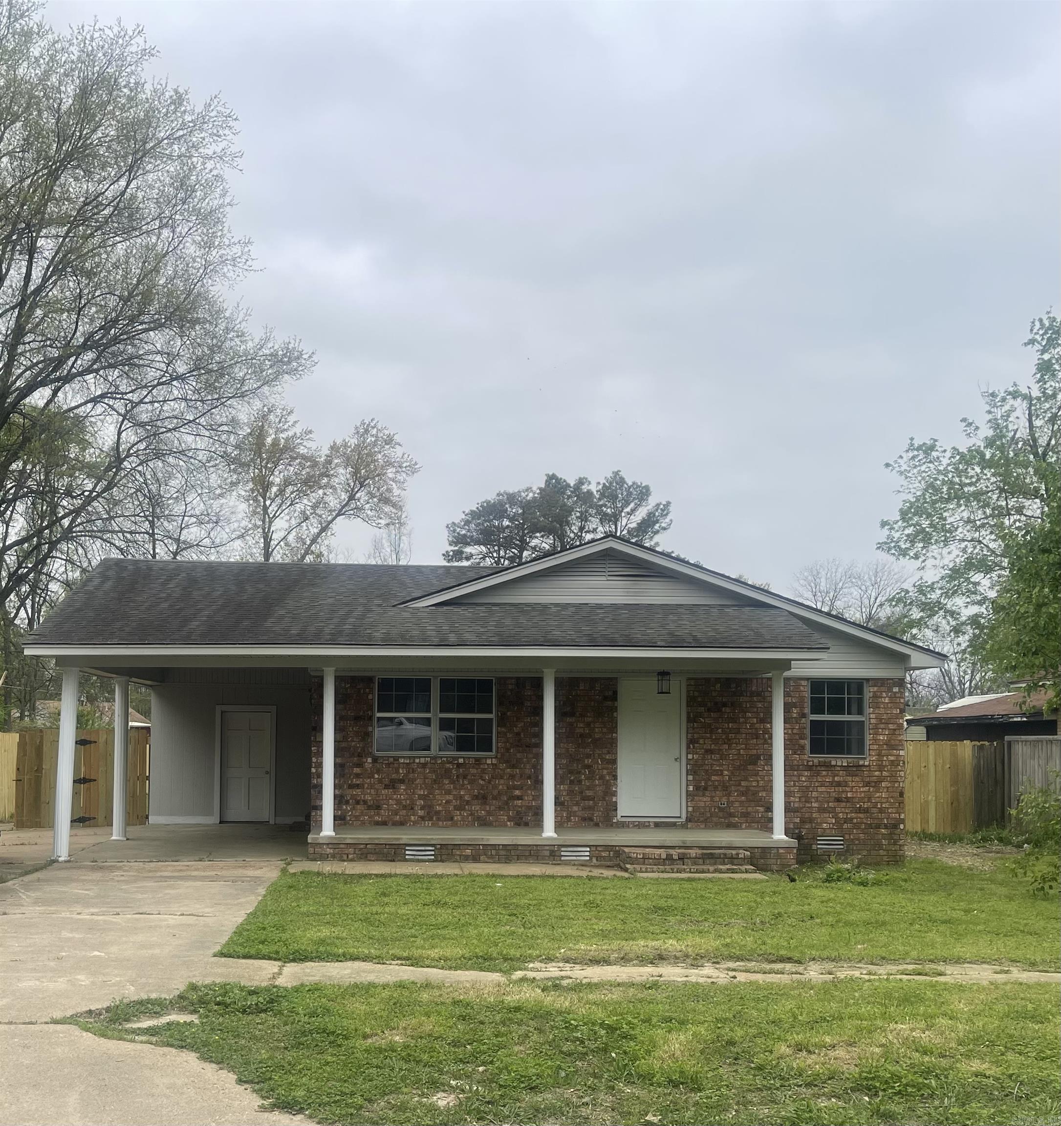 325 Beech Grove Dr Property Photo