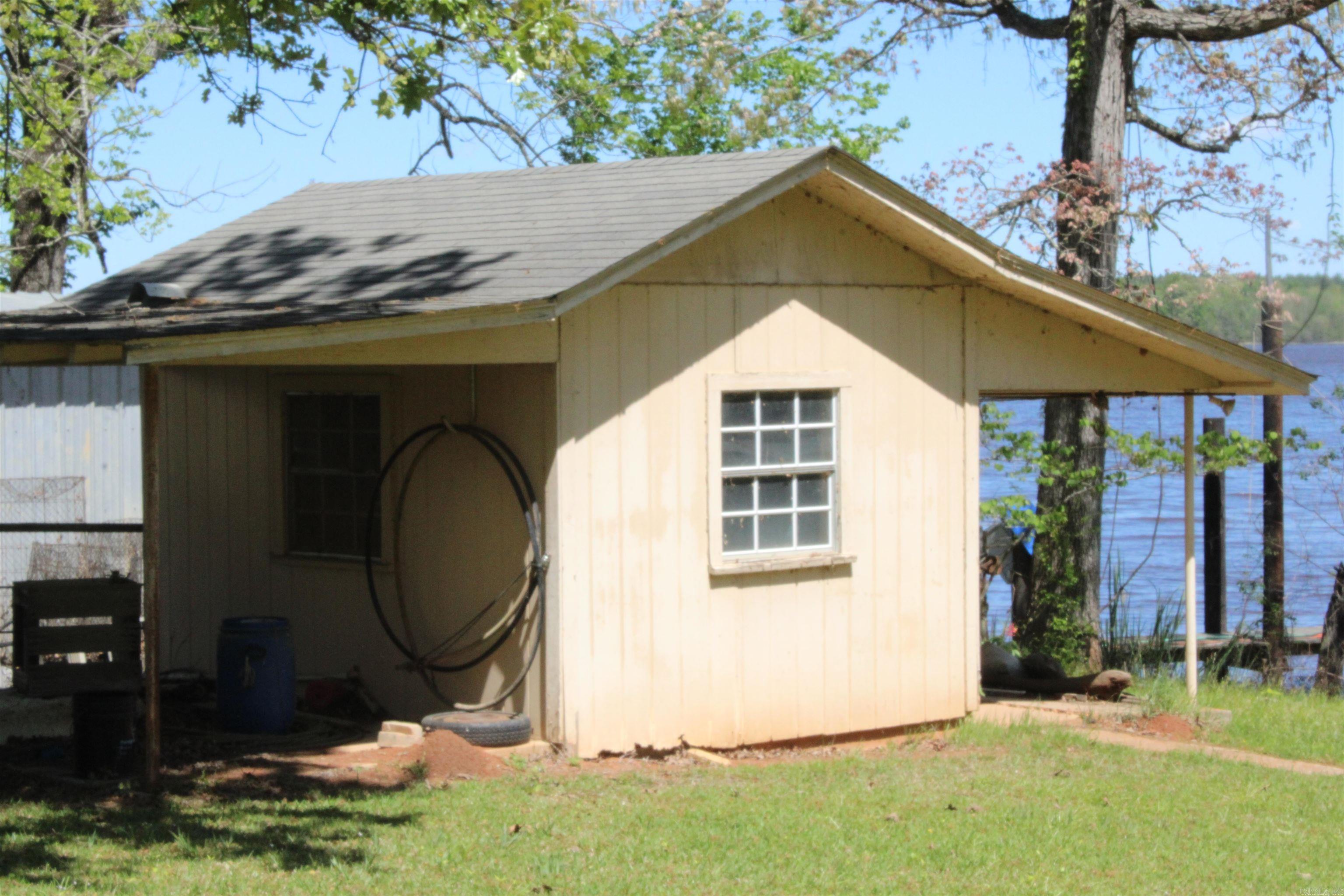 122 Cook Road Property Photo 3