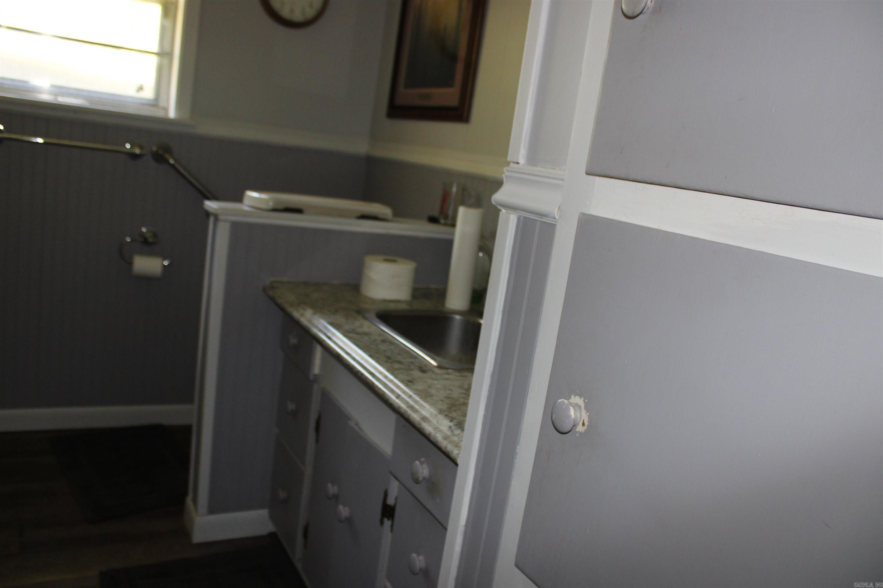 122 Cook Road Property Photo 6