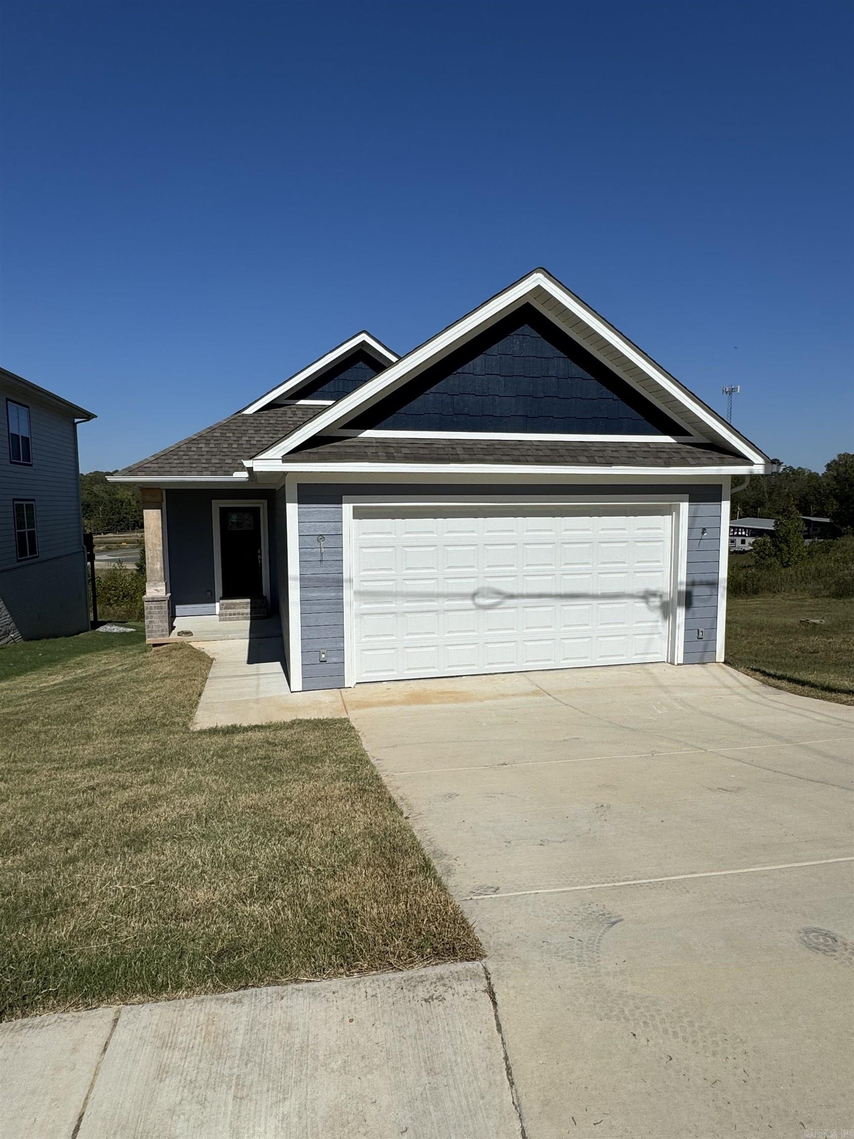 113 Ohio Drive Property Photo 1