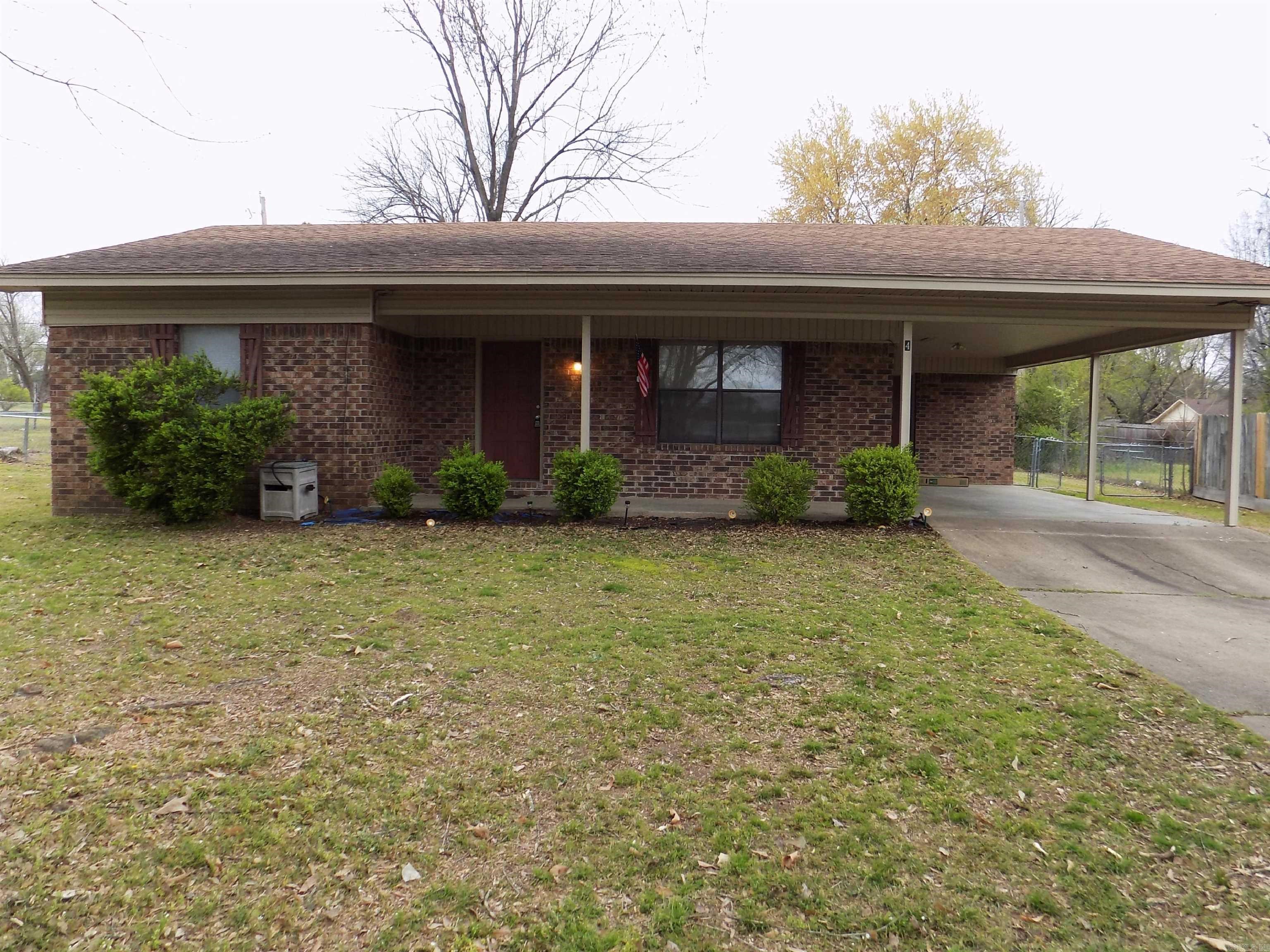4 Charlotte Property Photo 1